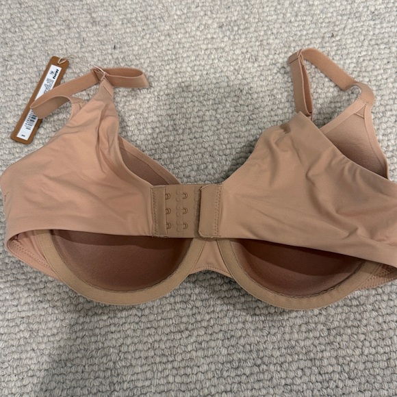 SKIMS Nude Bra - Picture 2 of 6